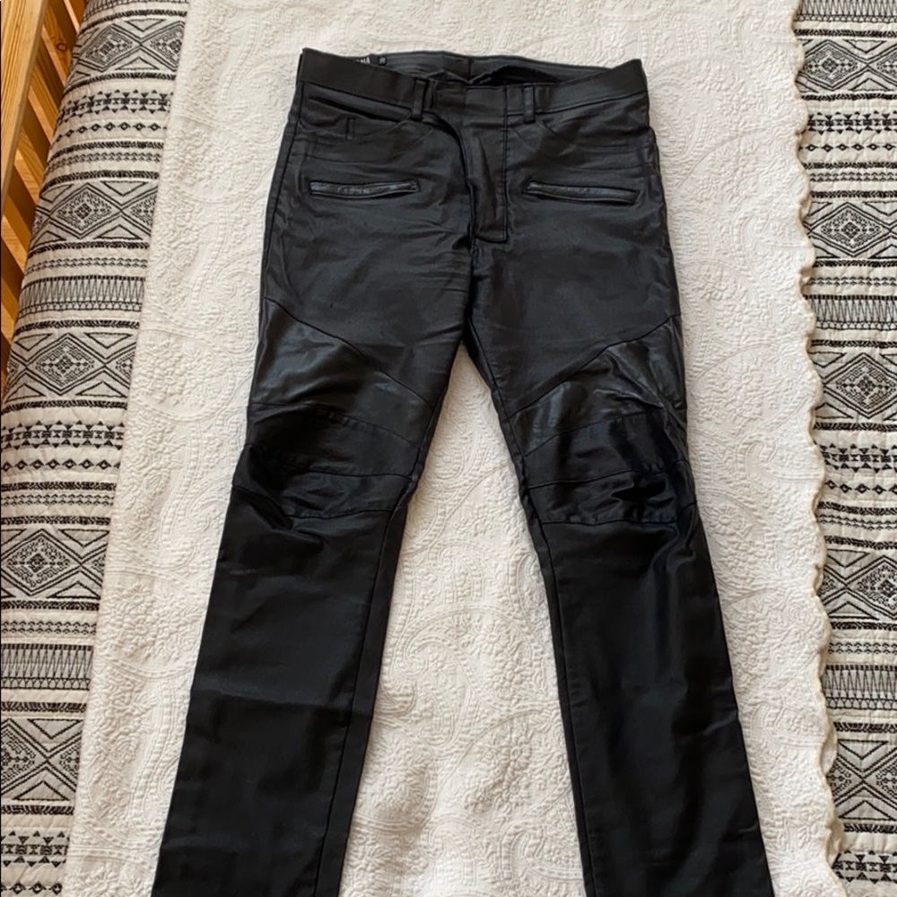 MEN’S BIKER PANTS IN PU LEATHER